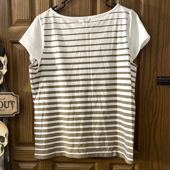 Liz Claiborne Beige and White Striped Tee - Picture 3 of 3